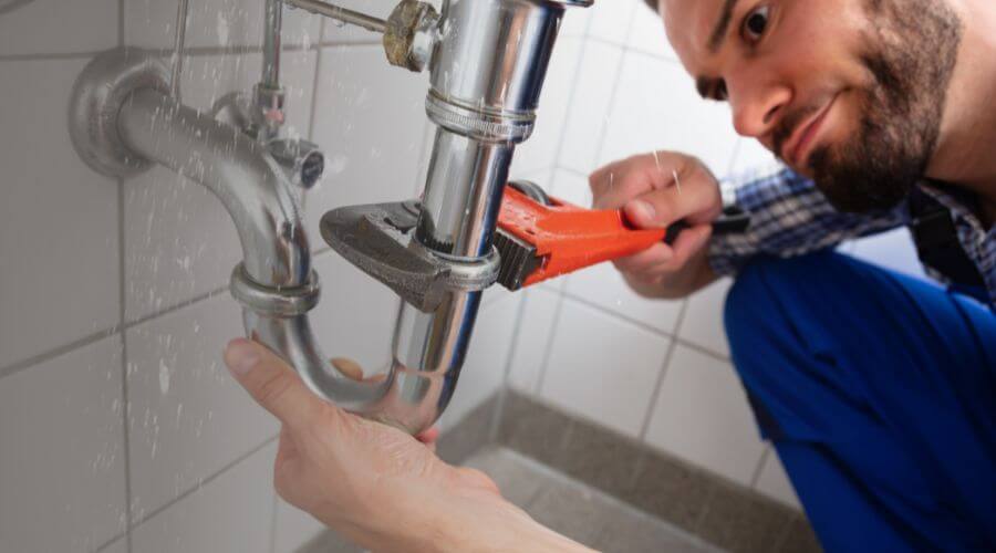 Professional same day plumber services in Paris, MS